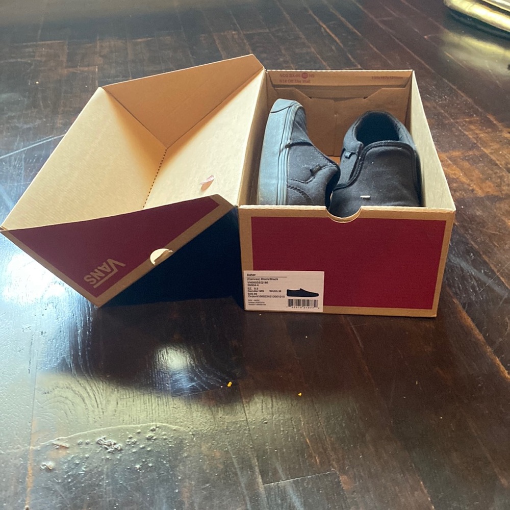 Van slip-on lightly used